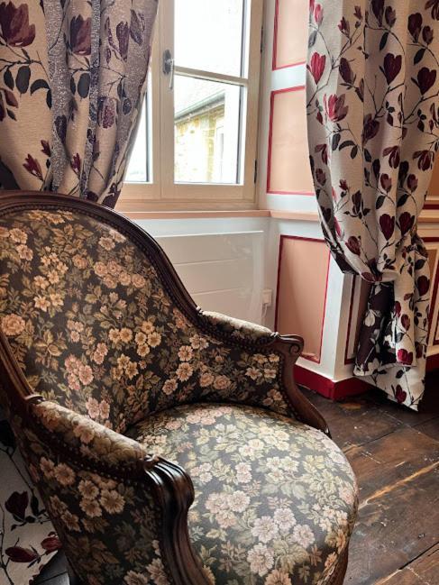 Bed and Breakfast La Tour Cachee Mortain-Bocage Zewnętrze zdjęcie